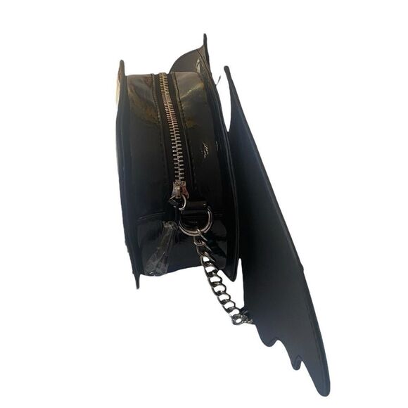 Betsey Johnson XO Wings Black Patent Leather Glow-In-The-Dark Bat Crossover. - Picture 4 of 9